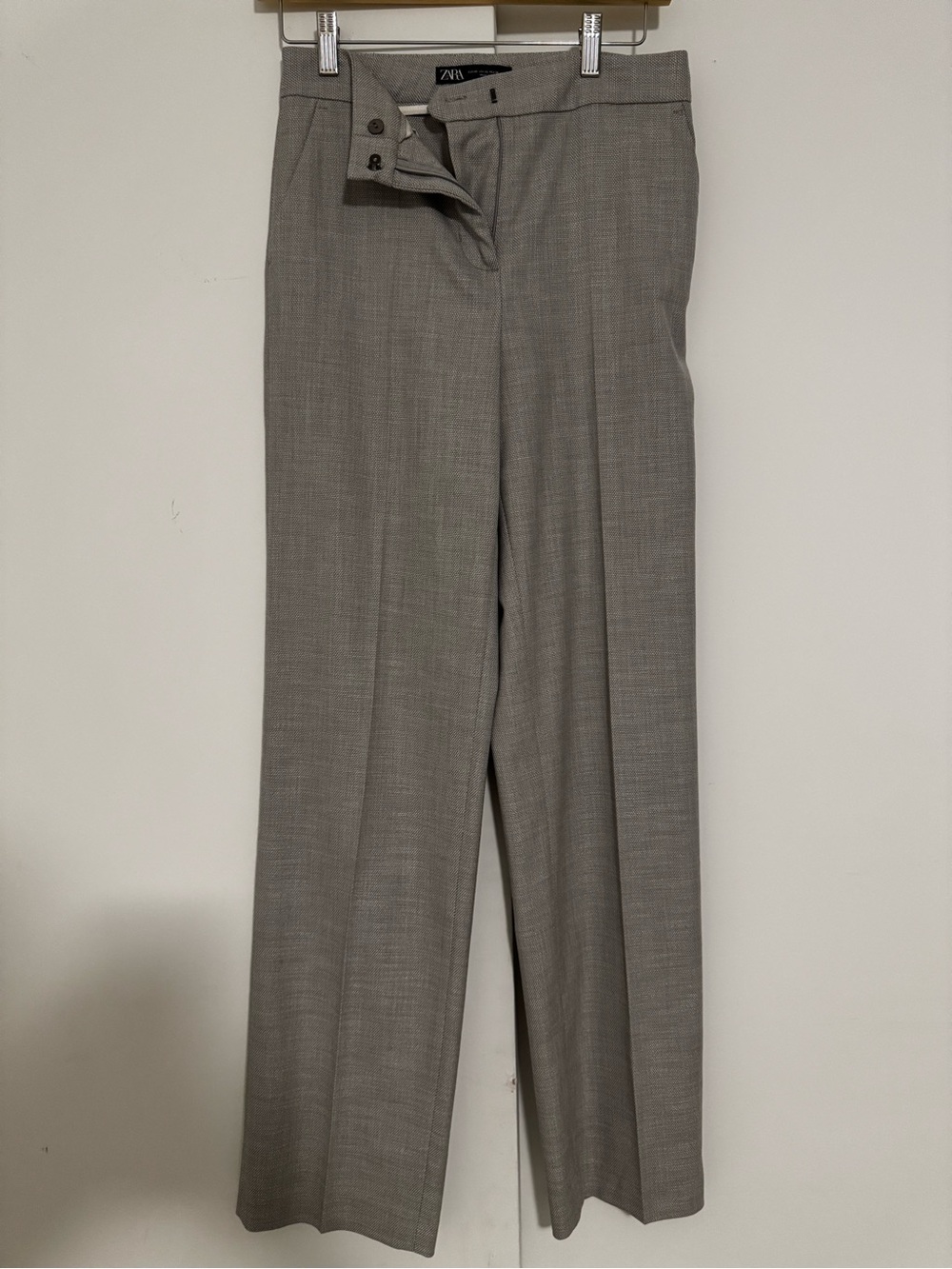 Zara Light Gray Textured Dress Pants